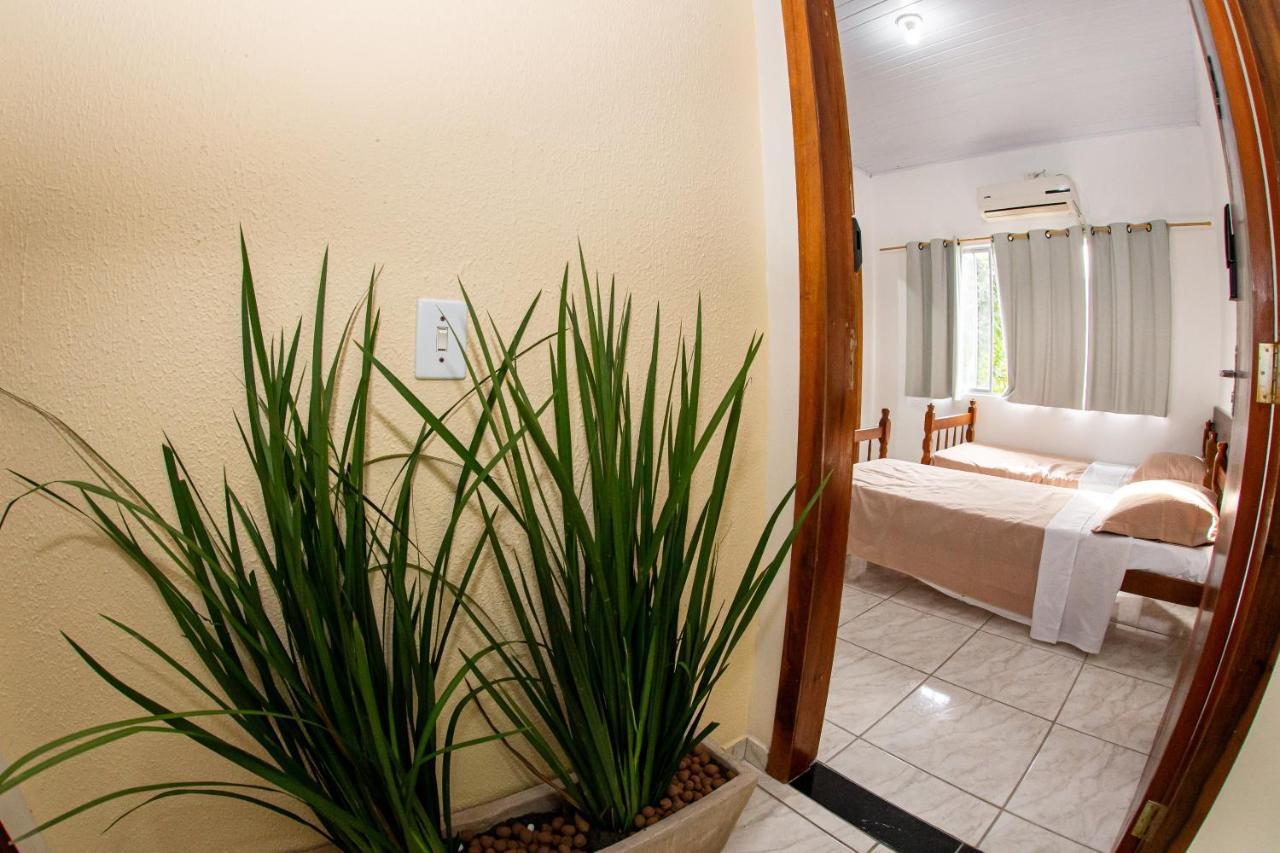Casa Da Zeze Pousada & Hotel Itaboraí Esterno foto